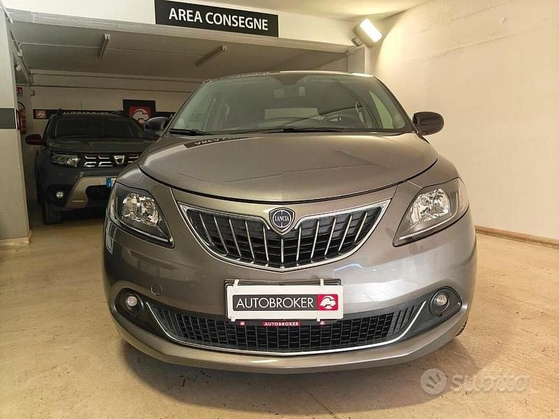 Usata Lancia Ypsilon Gold 70 CV (51 kW) 2023 Other Utilitaria