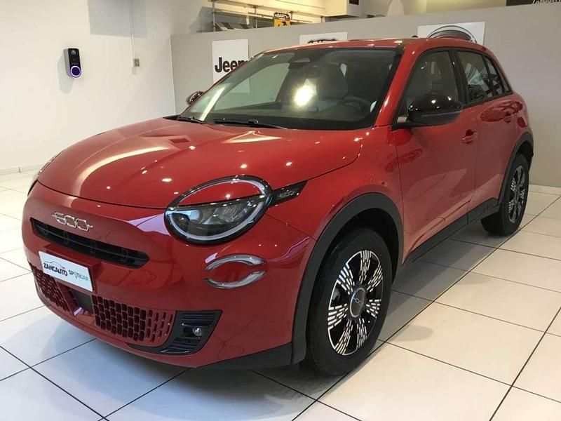 Nuova Fiat 600 Icon 145 CV (106 kW) 2026 Rosso SUV
