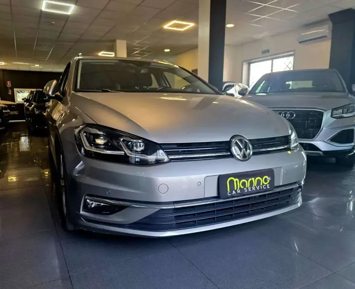Usata VW Golf VII Executive 116 CV (85 kW) 2020 Grigio chiaro Berlina