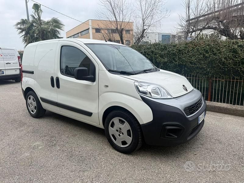 Usata Fiat Fiorino 95 CV (69 kW) 2022 Monovolume