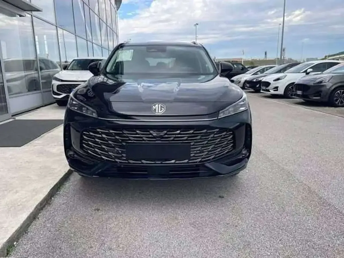 Nuova MG HS Luxury 272 CV (200 kW) 2026 Nero SUV