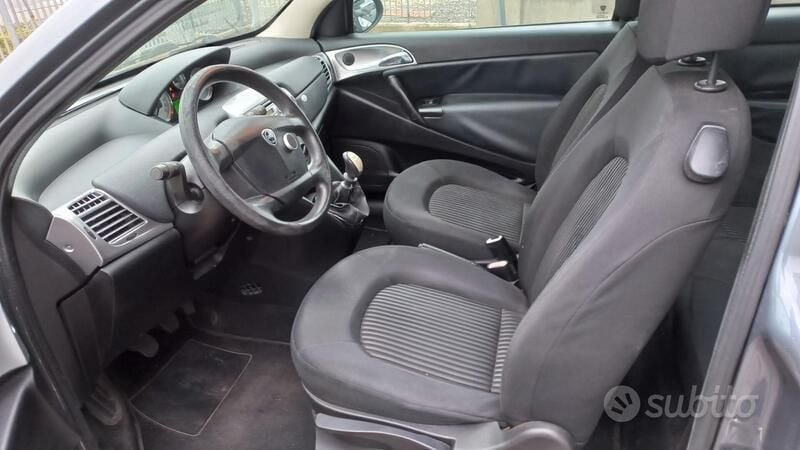 Usata Lancia Ypsilon 60 CV (44 kW) 2009 Grigio Utilitaria