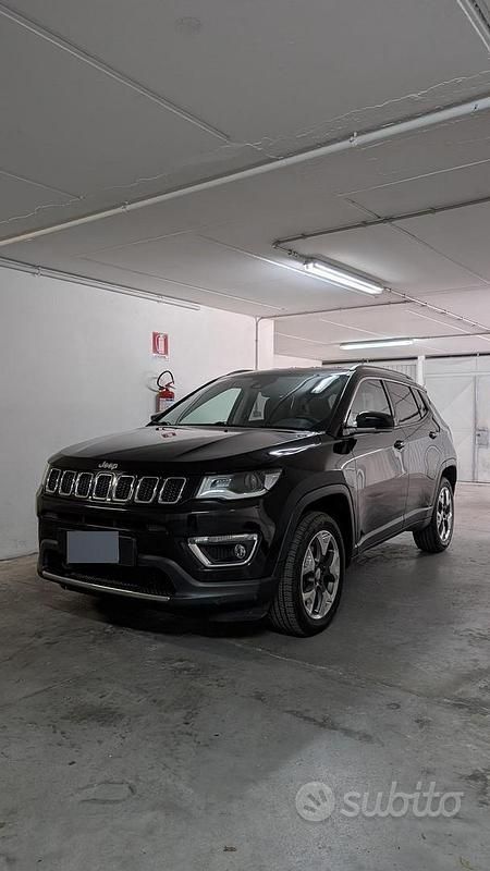 Usata Jeep Compass Limited 140 CV (102 kW) 2018 Nero SUV