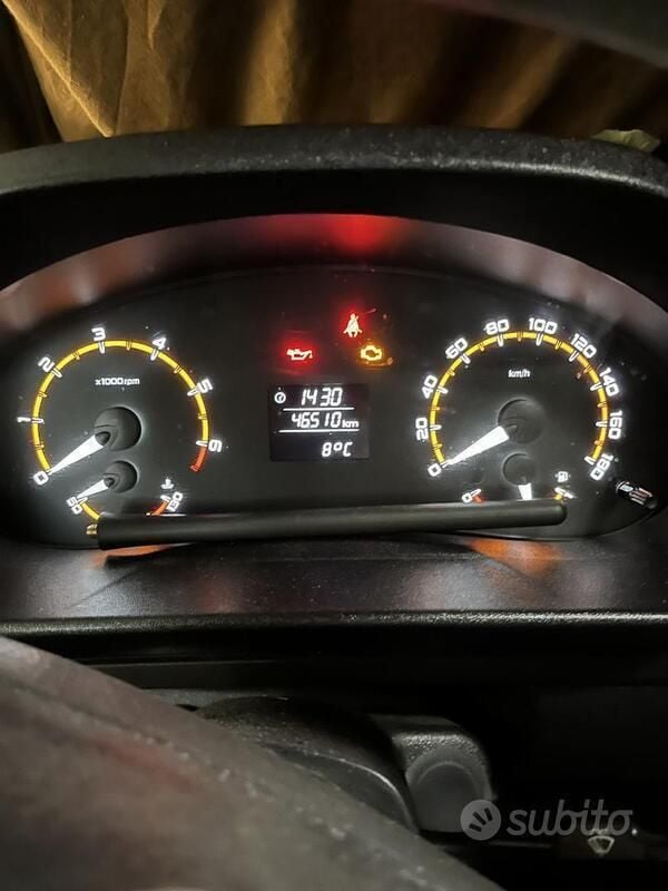 Usata Lada niva 75 CV (55 kW) 2021 Verde SUV