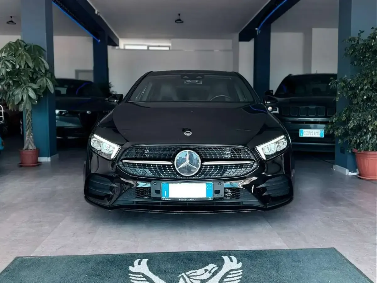 Usata Mercedes A200 Premium 150 CV (110 kW) 2021 Nero Berlina