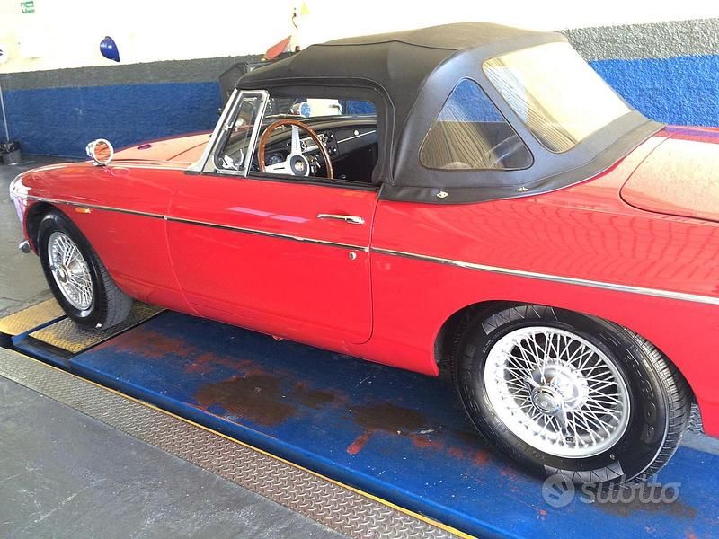 Usata MG B 1960 Rosso Cabrio