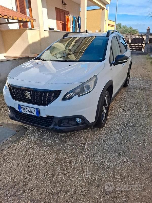 Usata Peugeot 2008 GT-line 120 CV (88 kW) 2016 Bianco SUV
