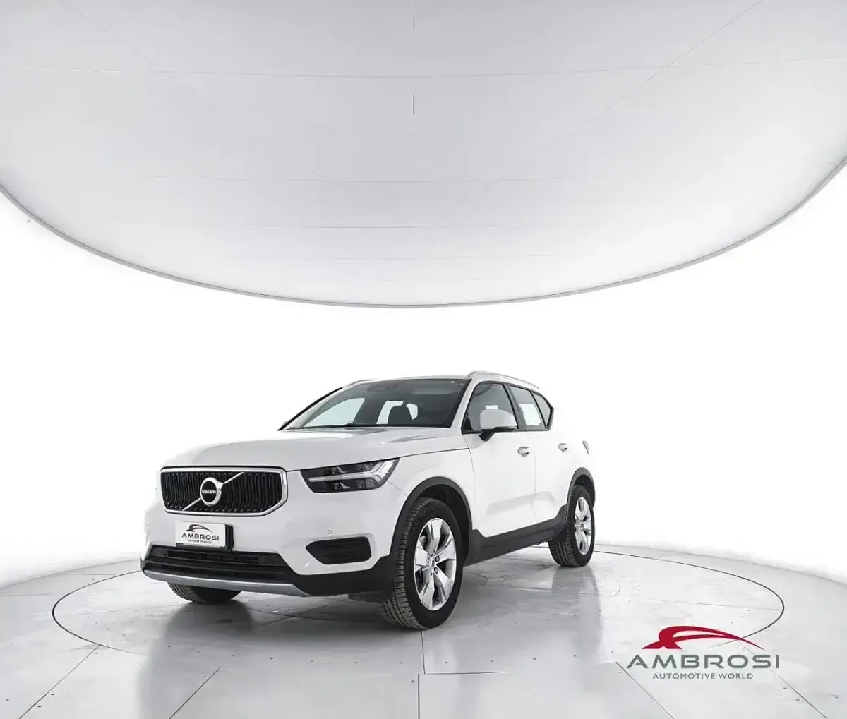 Usata Volvo XC40 Momentum 129 CV (94 kW) 2021 SUV