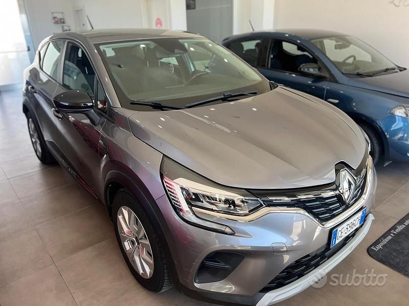 Usata Renault Captur Life 95 CV (69 kW) 2021 Grigio SUV