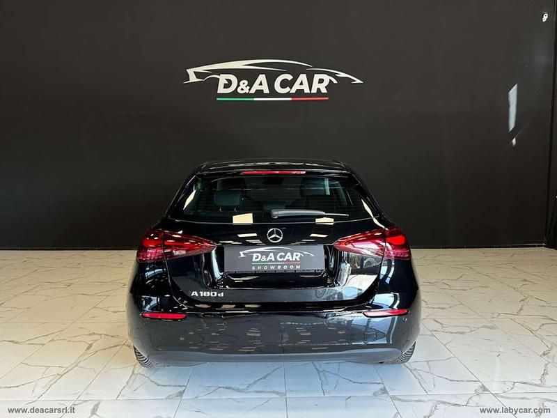 Usata Mercedes A180 Advanced 116 CV (85 kW) 2023 Nero Berlina