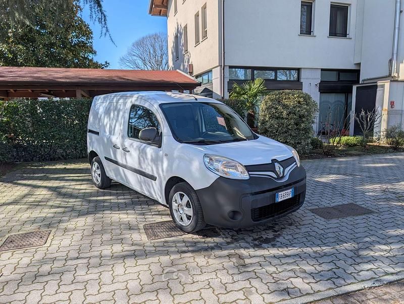 Usata Renault Kangoo 90 CV (66 kW) 2015 Bianco Monovolume