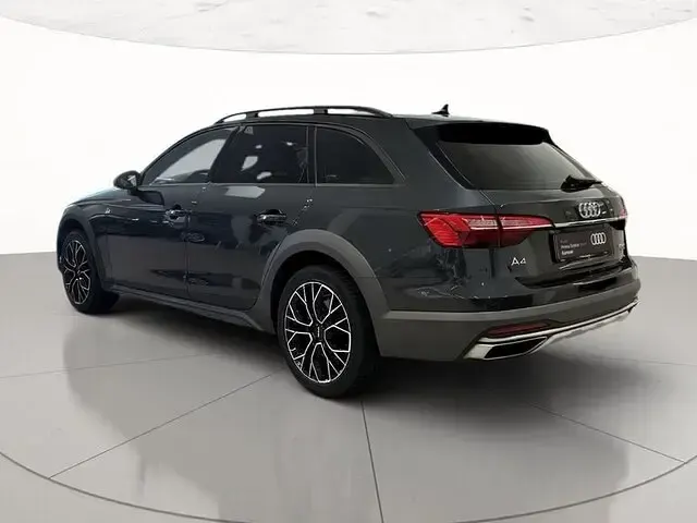 Usata Audi A4 Allroad Business 204 CV (150 kW) 2024 Grigio manhattan metallizzato Station wagon