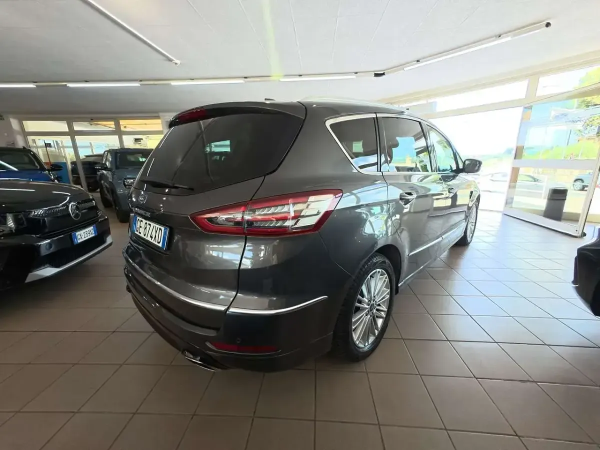 Usata Ford S-MAX Vignale 190 CV (139 kW) 2021 Grigio Monovolume