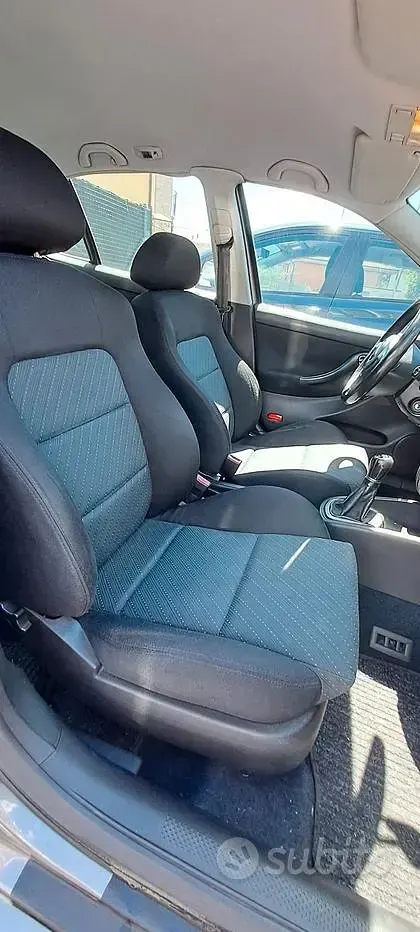 Usata Seat Leon 150 CV (110 kW) 2004 Utilitaria