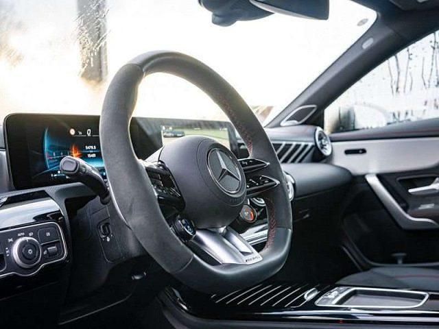 Usata Mercedes CLA35 AMG AMG 306 CV (225 kW) 2025 Nero pastello Coupé