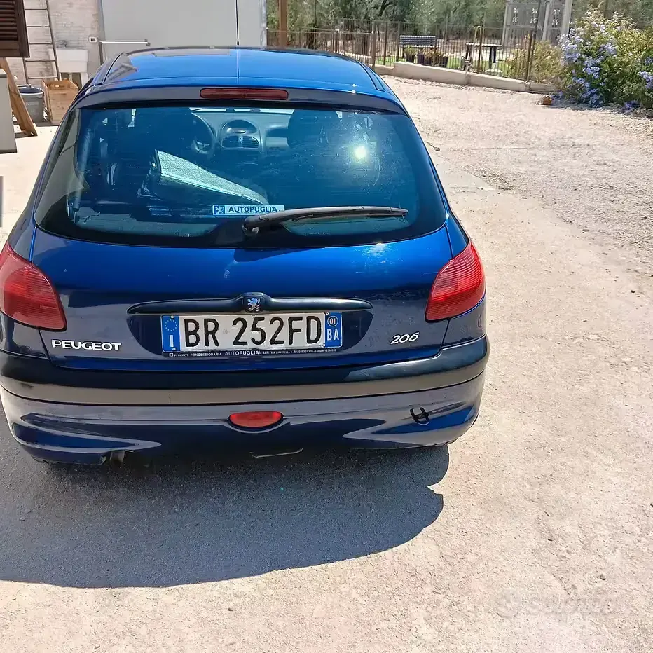 Usata Peugeot 206 75 CV (55 kW) 2001 Bluazzurro Berlina