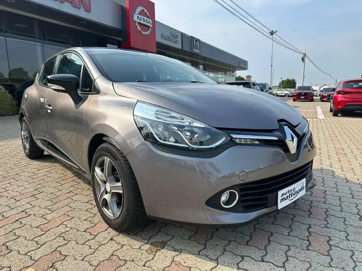 Usata Renault Clio 75 CV (55 kW) 2015 Grigio Utilitaria