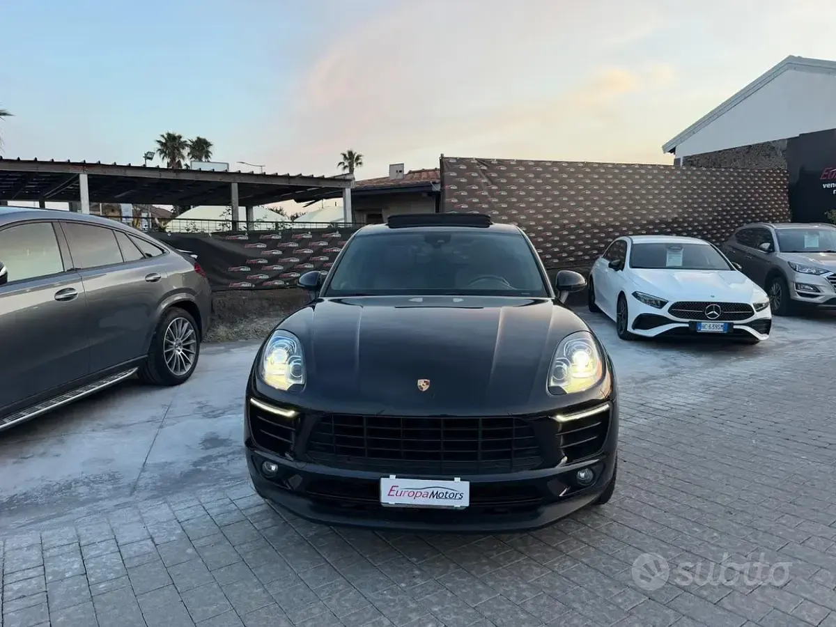 Usata Porsche Macan 250 CV (183 kW) 2017 Nero SUV