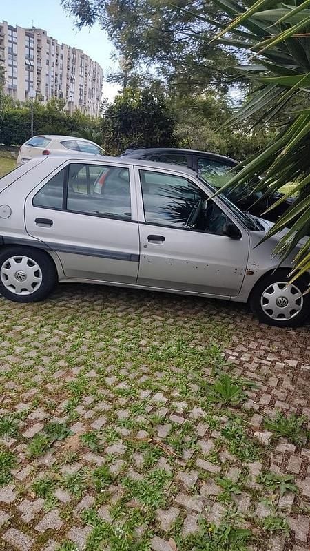 Usata Citroën Saxo 57 CV (41 kW) 1999 Grigio Utilitaria
