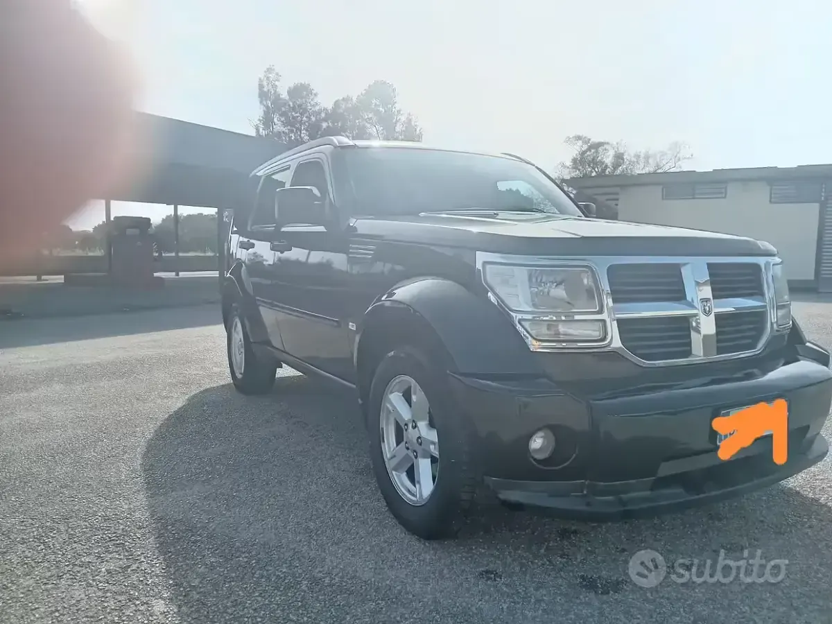 Usata Dodge Nitro 177 CV (130 kW) 2007 Nero SUV
