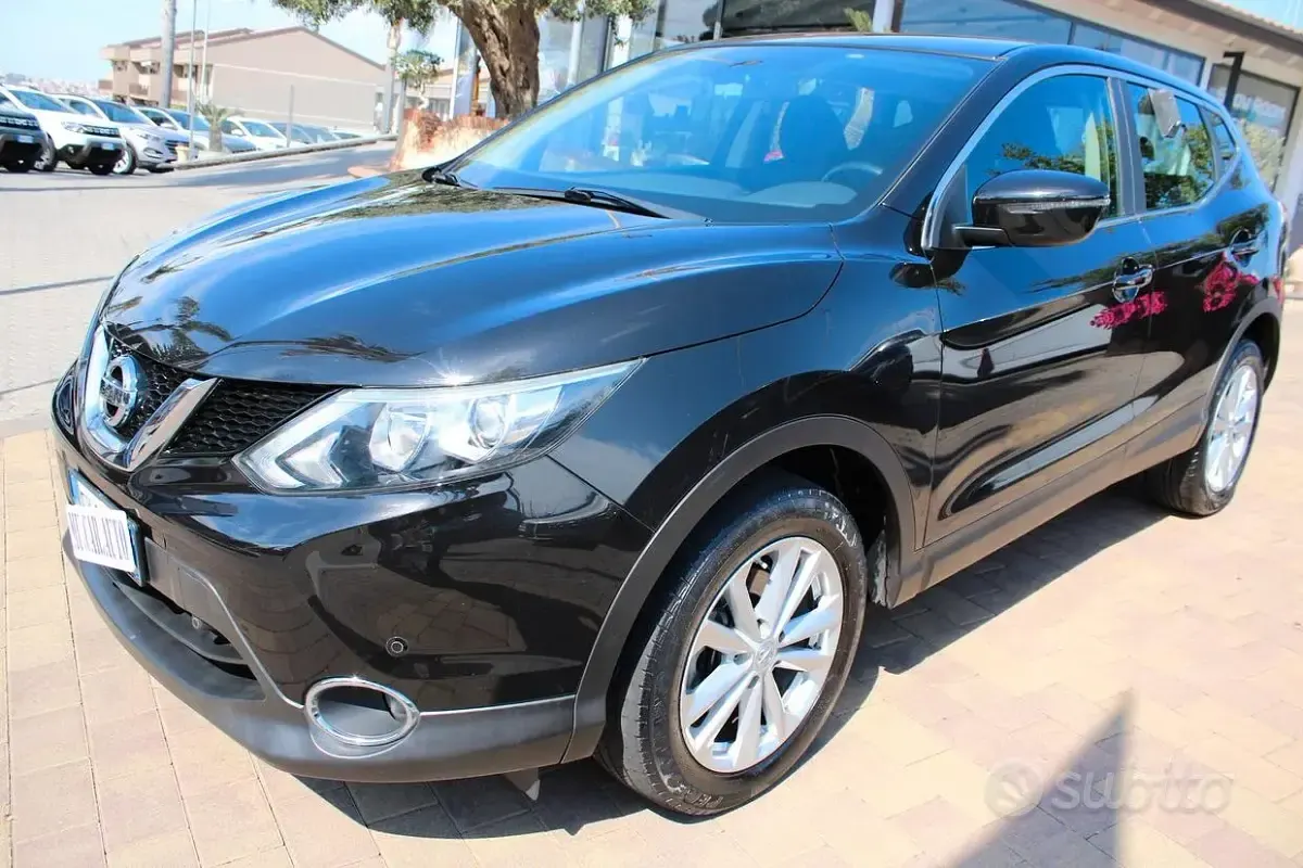 Usata Nissan Qashqai Visia 116 CV (85 kW) 2015 Nero SUV