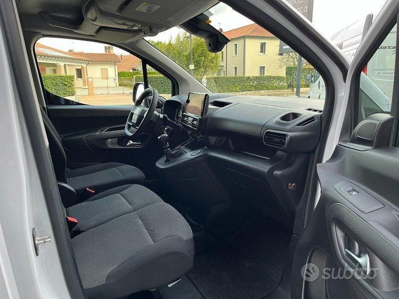 Usata Fiat Doblò 131 CV (96 kW) 2024 Bianco Monovolume