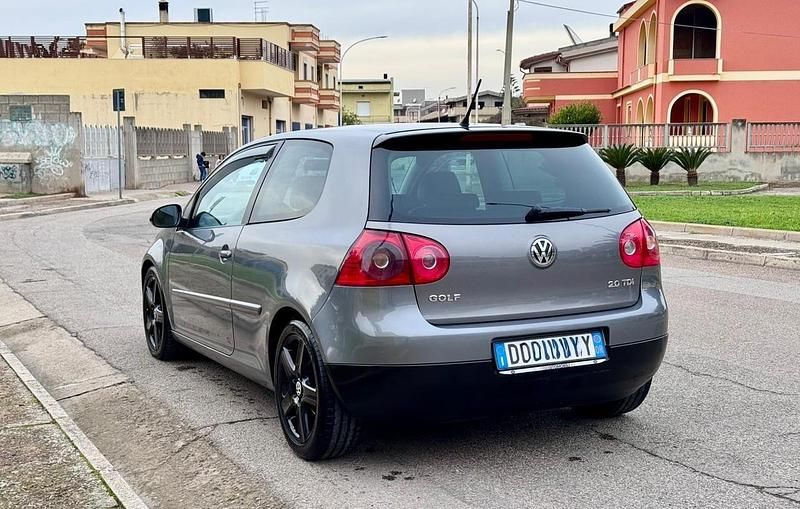 Usata VW Golf VI GT 140 CV (102 kW) 2008 Grigio Utilitaria