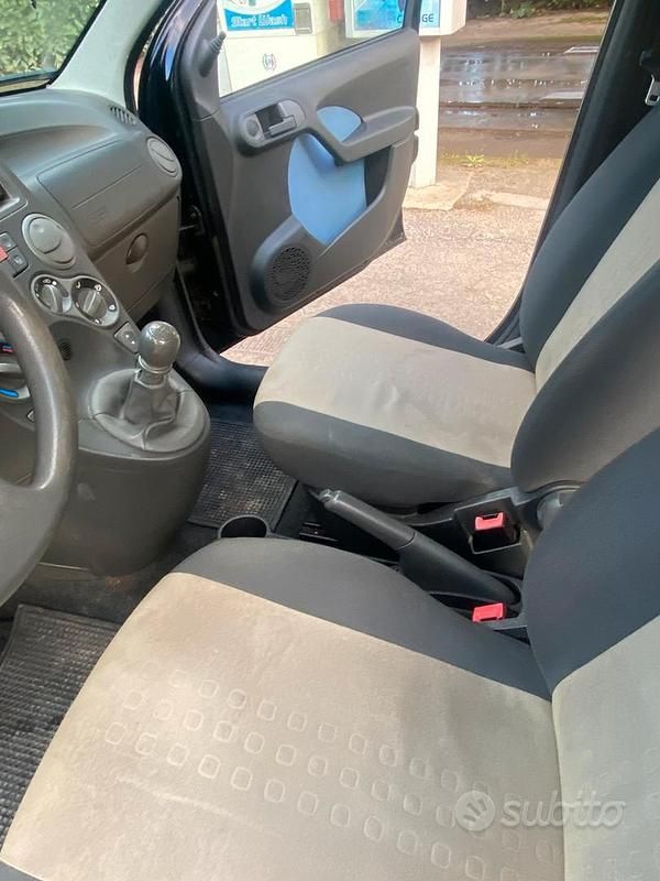 Usata Fiat Panda Dynamic 77 CV (56 kW) 2006 Nero Utilitaria