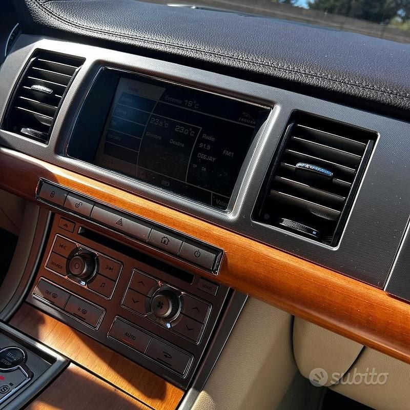 Usata Jaguar XF 2009 Nero Berlina