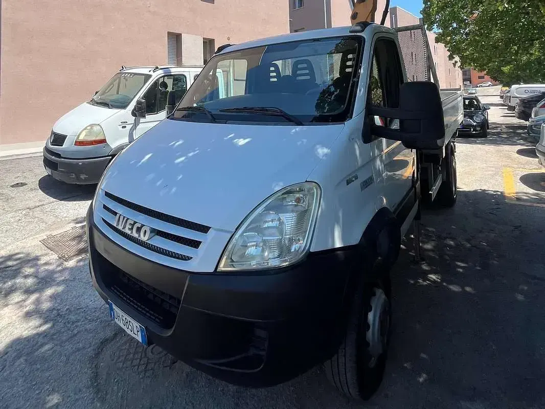 Usata Iveco Daily 131 CV (96 kW) 2007 Bianco Utilitaria