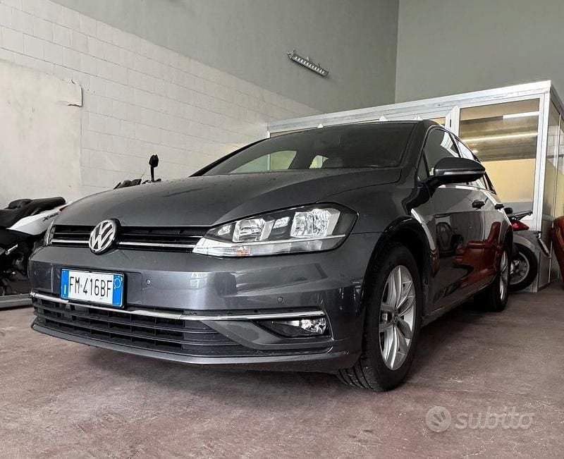 Usata VW Golf VII Highline 116 CV (85 kW) 2017 Grigio Berlina