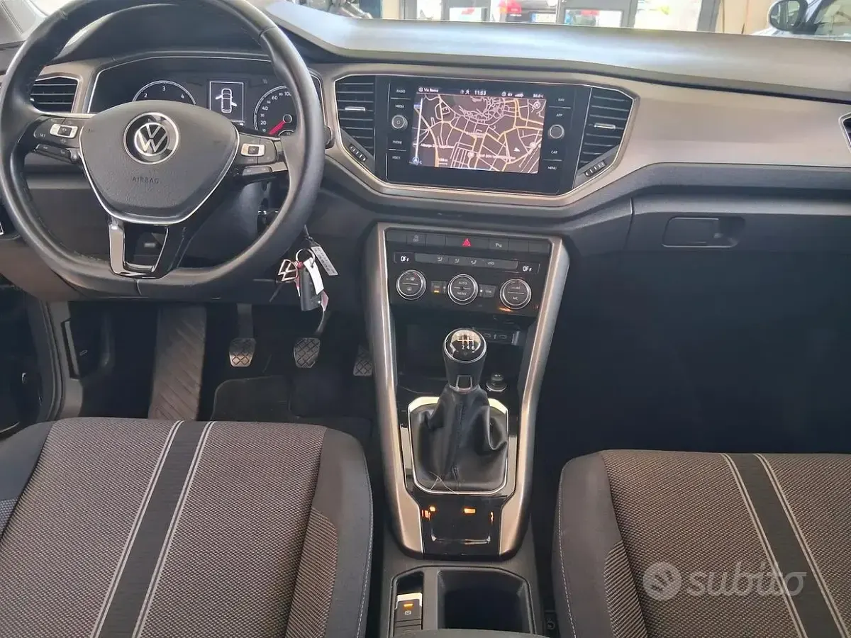 Usata VW T-Roc Style 116 CV (85 kW) 2021 Grigio SUV