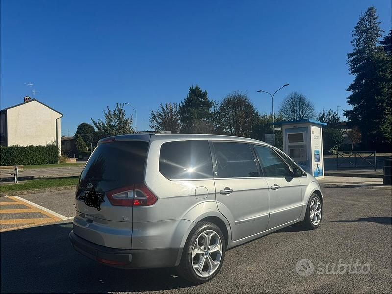 Usata Ford Galaxy 140 CV (102 kW) 2008 Grigio Monovolume
