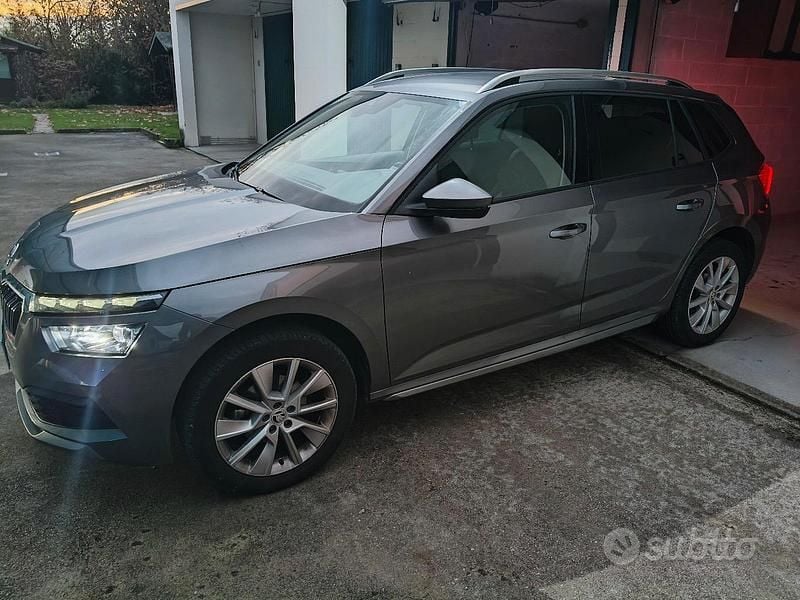 Usata Skoda Kamiq 110 CV (80 kW) 2023 Grigio SUV