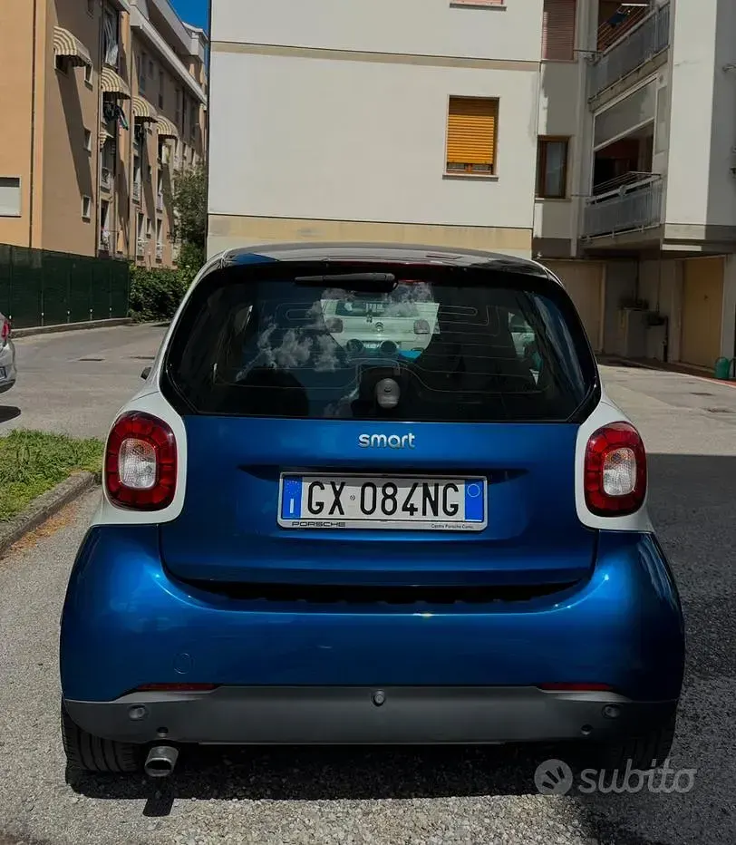 Usata Smart ForTwo Coupé Proxy 90 CV (66 kW) 2015 Bluazzurro Coupé