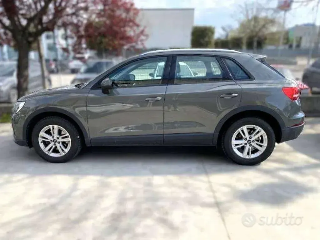 Usata Audi Q3 Business 150 CV (110 kW) 2021 Grigio SUV