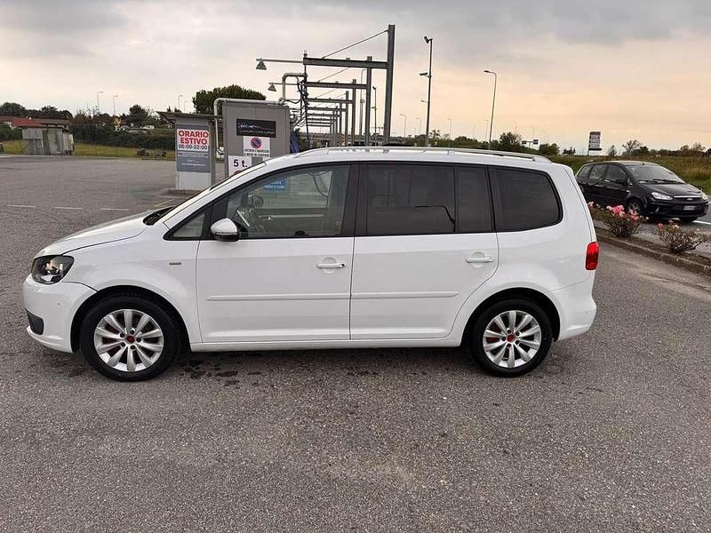 Usata VW Touran Trendline 105 CV (77 kW) 2014 Bianco Monovolume