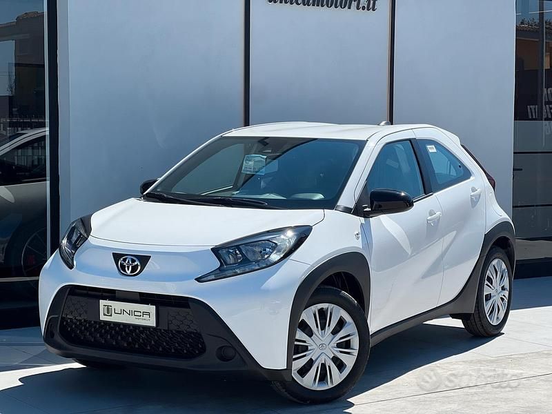 Nuova Toyota Aygo X Edition 72 CV (52 kW) 2025 Bianco SUV