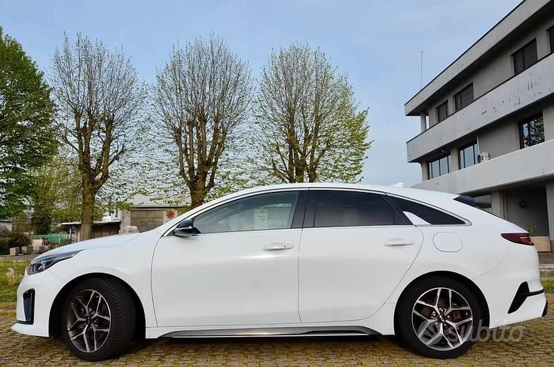 Usata Kia ProCeed GT-Line 136 CV (100 kW) 2019 Bianco Station wagon