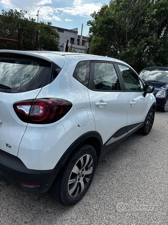 Usata Renault Captur 90 CV (66 kW) 2017 SUV