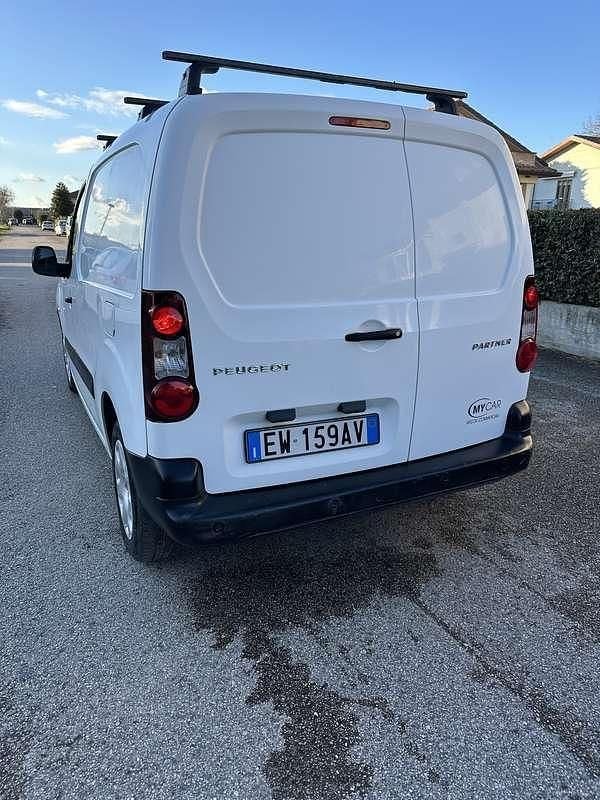 Usata Peugeot TePee Comfort 90 CV (66 kW) 2014 Bianco Furgone