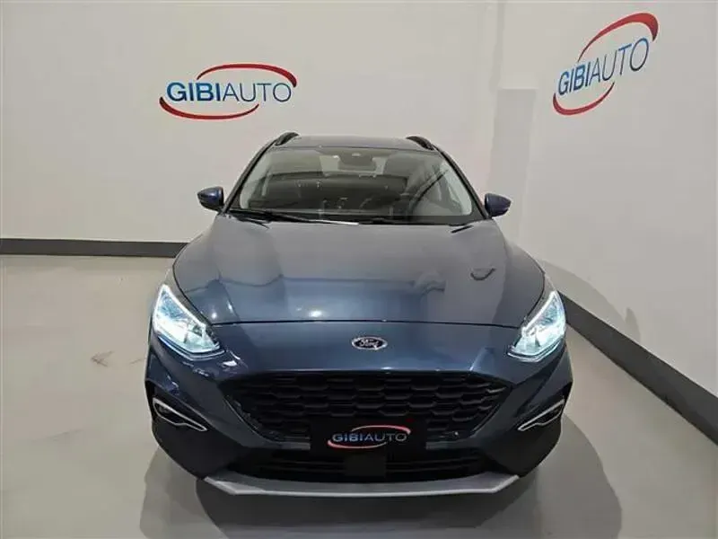 Usata Ford T Active 125 CV (91 kW) 2022 Blu scuro SUV