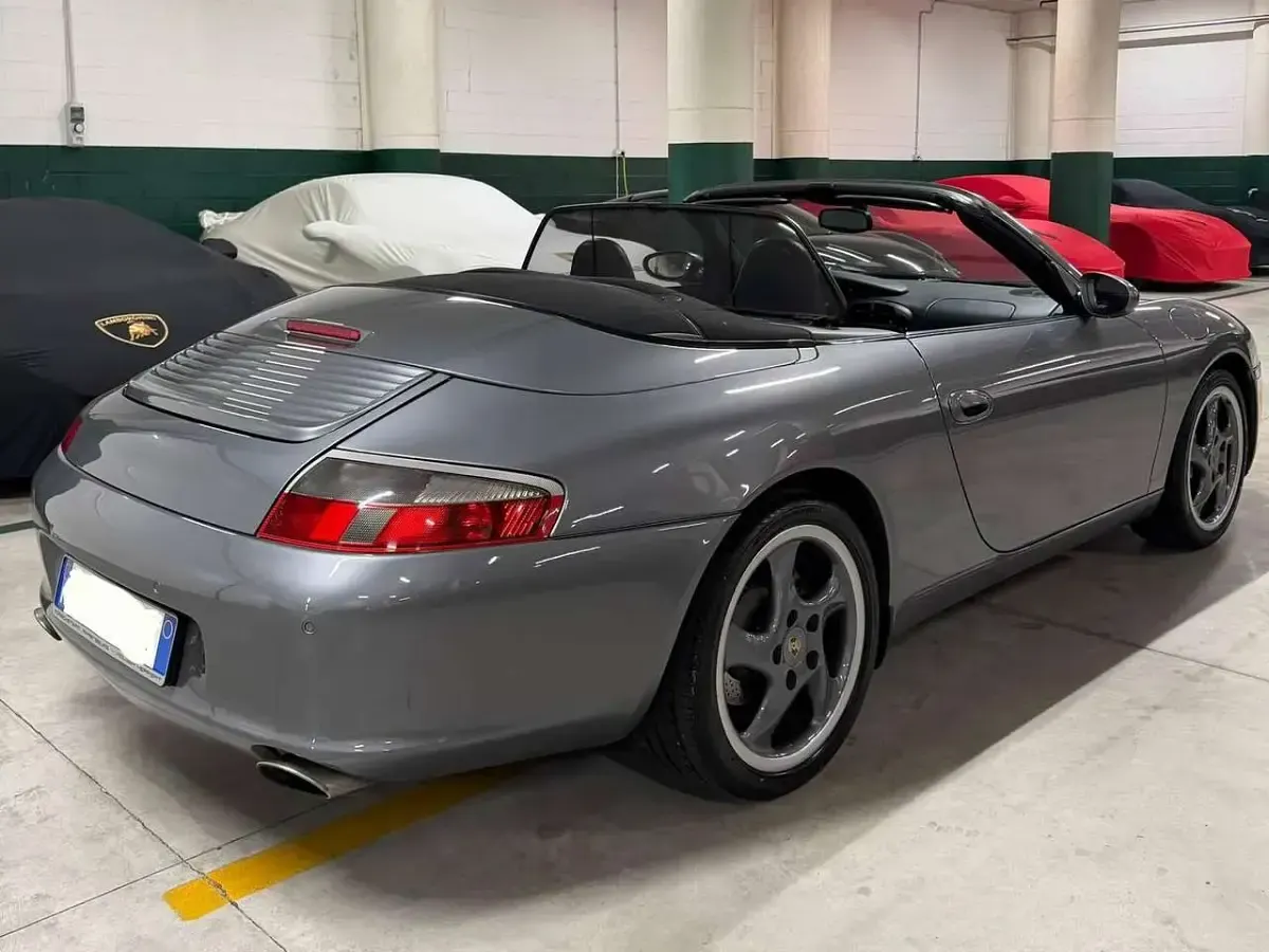 Usata Porsche 911 Carrera 4 Cabriolet 320 CV (235 kW) 2003 Seal grey metallic Cabrio