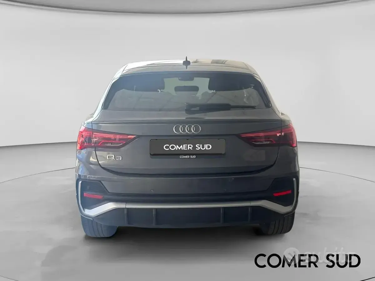 Usata Audi Q3 Sportback S-Line 150 CV (110 kW) 2020 Nero SUV