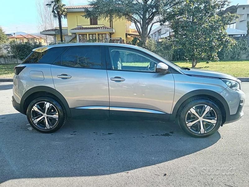 Usata Peugeot 3008 Allure 131 CV (96 kW) 2019 Grigio Berlina