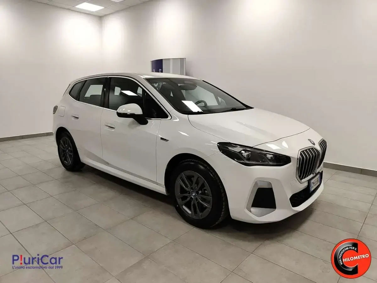 Usata BMW 225 Active Tourer M Sport 136 CV (100 kW) 2023 Bianco Monovolume