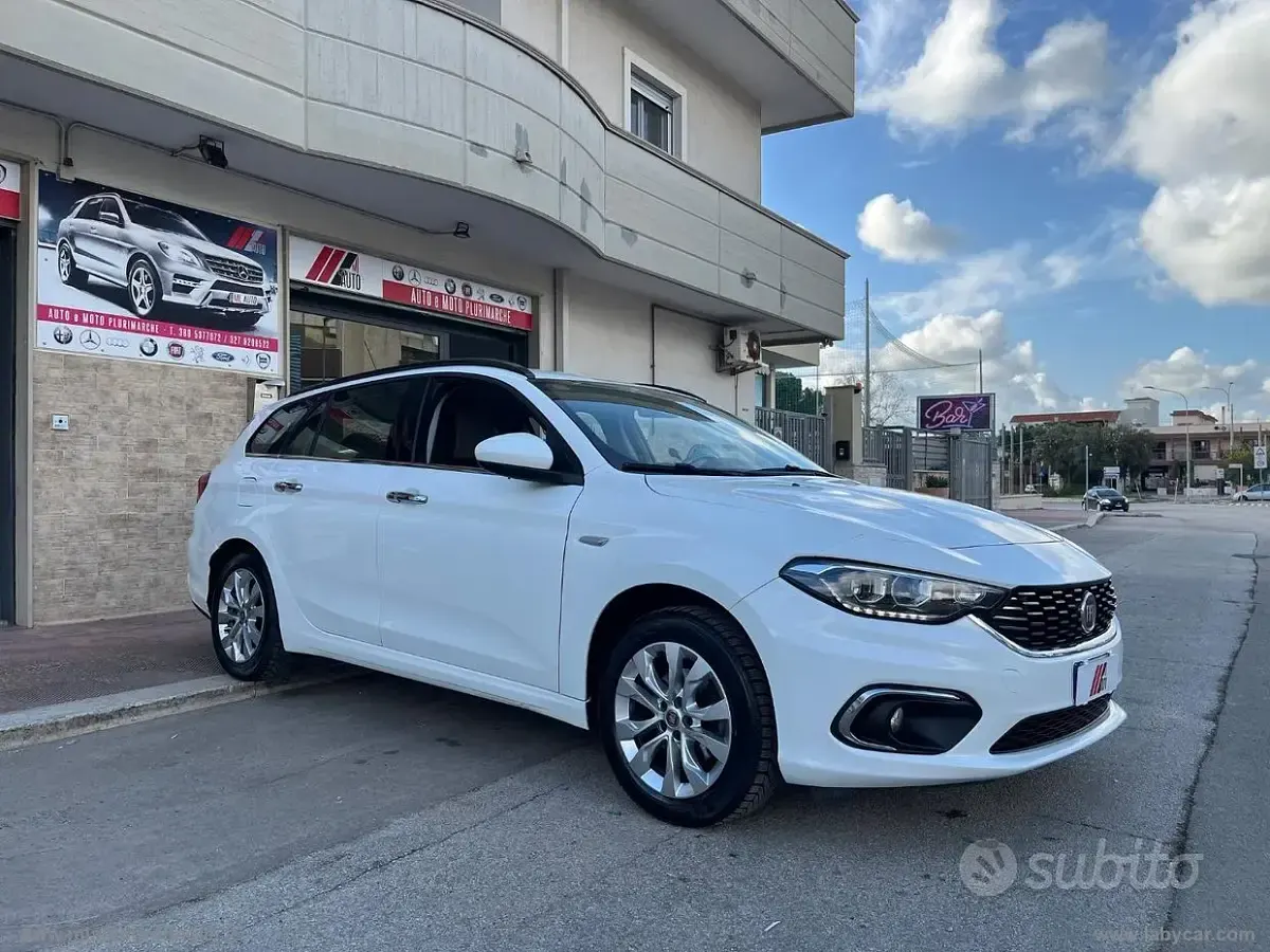 Usata Fiat Tipo Lounge 120 CV (88 kW) 2016 Bianco Station wagon