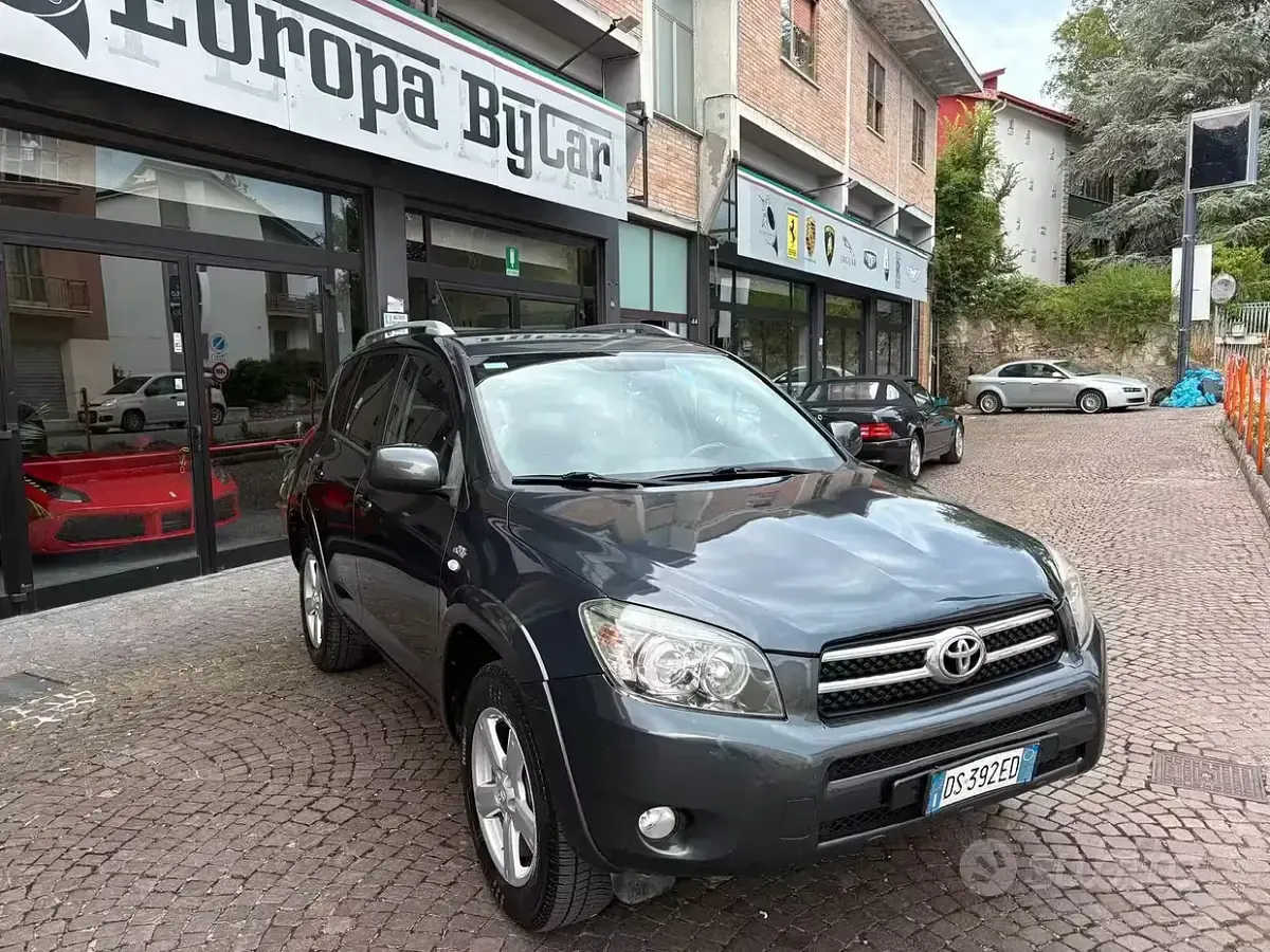 Usata Toyota RAV4 Luxury 177 CV (130 kW) 2008 Blu SUV