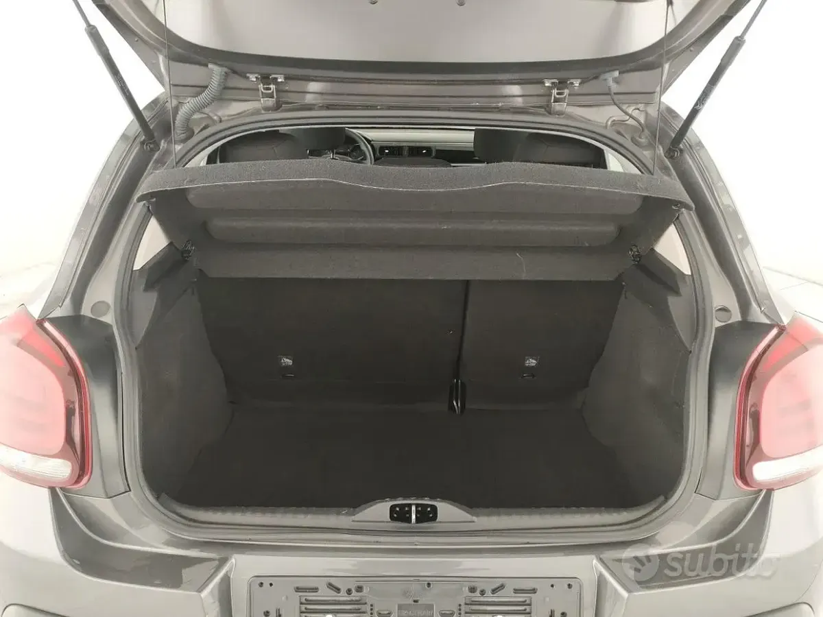 Usata Citroën C3 PureTech 83 CV (61 kW) 2024 Grigio Monovolume