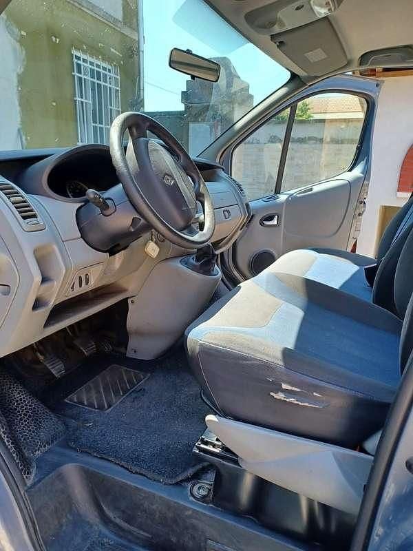 Usata Renault Trafic 122 CV (89 kW) 2013 Grigio Monovolume
